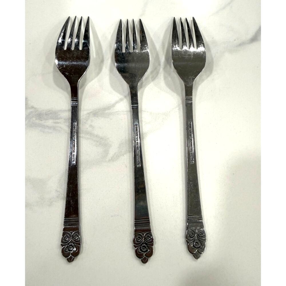 VINTAGE Rogers Co Dinner Forks Set 3 Stainless Korea Floral Replacement Flatware